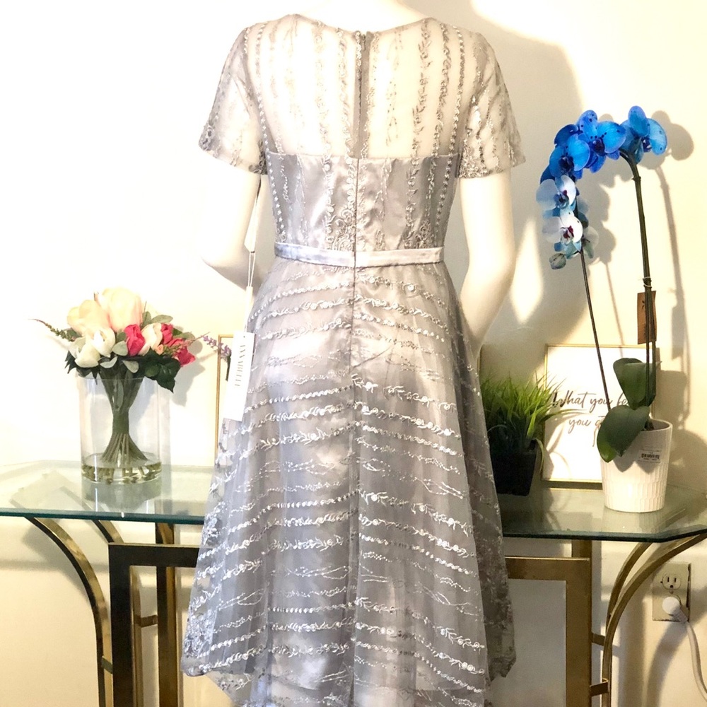 Dress - Picture 2 of 7